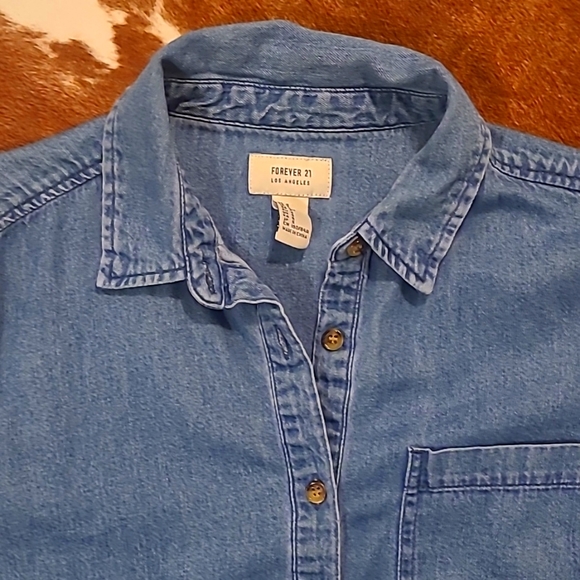 Forever 21 Denim Button-Down Long-Sleeve Top Size Small - Picture 3 of 9